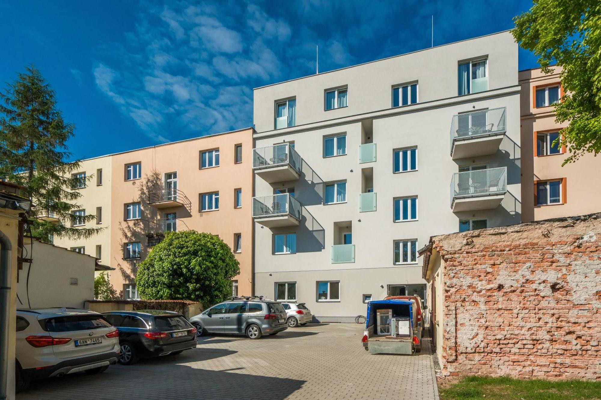 شقة Perla Hradce 301 Hradec Králové المظهر الخارجي الصورة